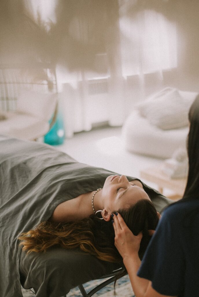 Blu Wellbeing, Massage Near Me, Massage, West Island Massage, Massage at Home, Home Massage, Mobile Massage Montreal, At home Montreal, Home massage Montreal, back-to-school stress, mindful breathing techniques, healthy habits, control anxiety, stress management tips, healthy lifestyle choices, holistic stress relief methods, back-to-school advice